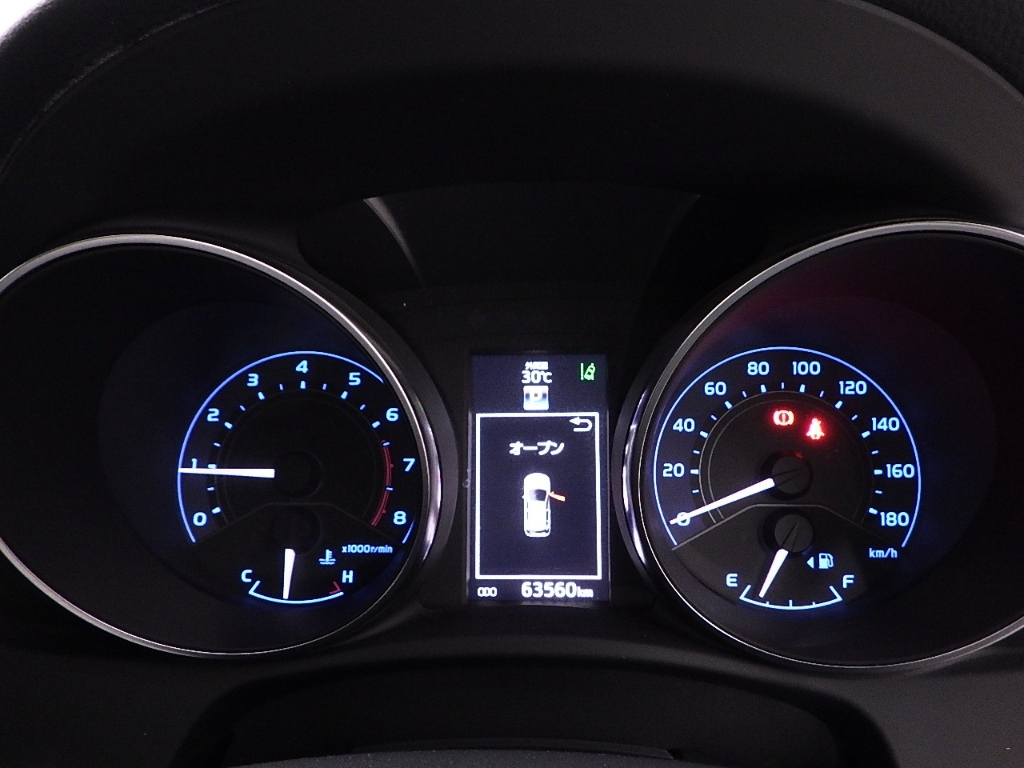 TOYOTA AURIS 2016