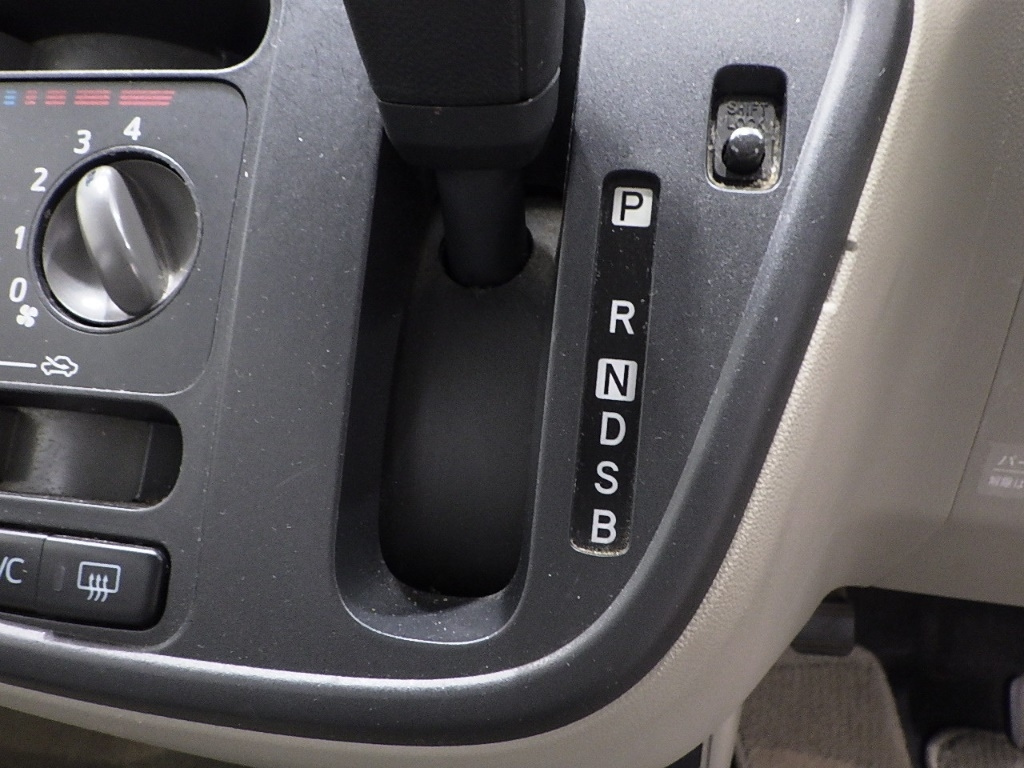 TOYOTA PASSO 2017
