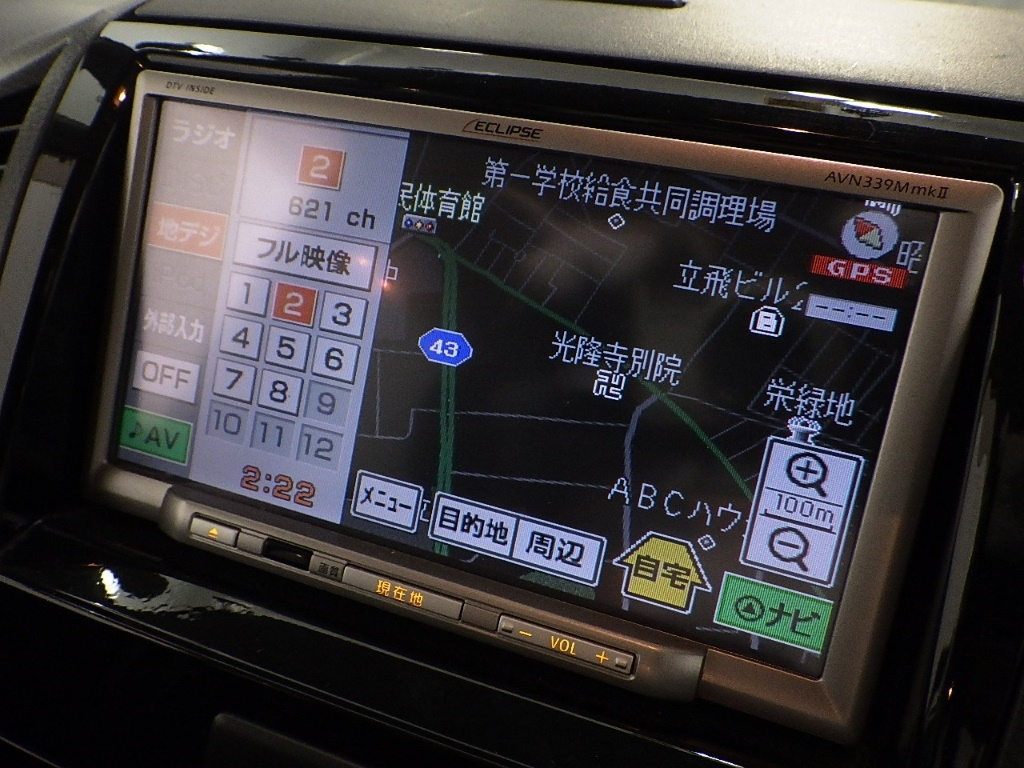 NISSAN ROOX 2011