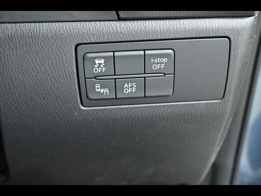 MAZDA AXELA 2015