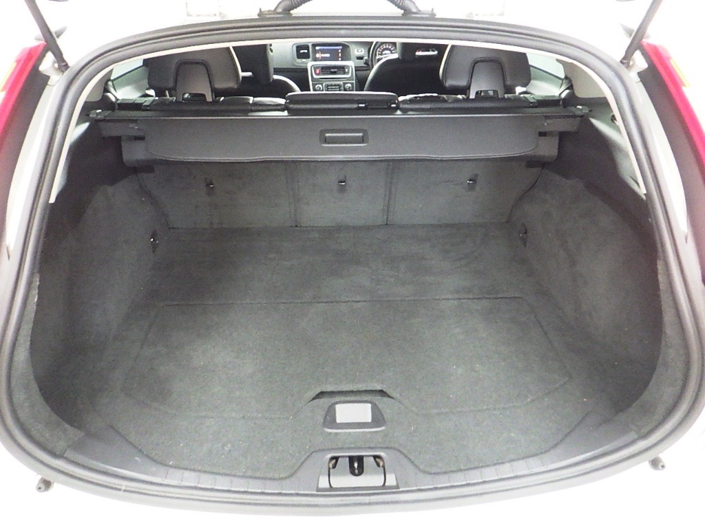 VOLVO V60 2011