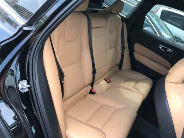 VOLVO XC60 2021