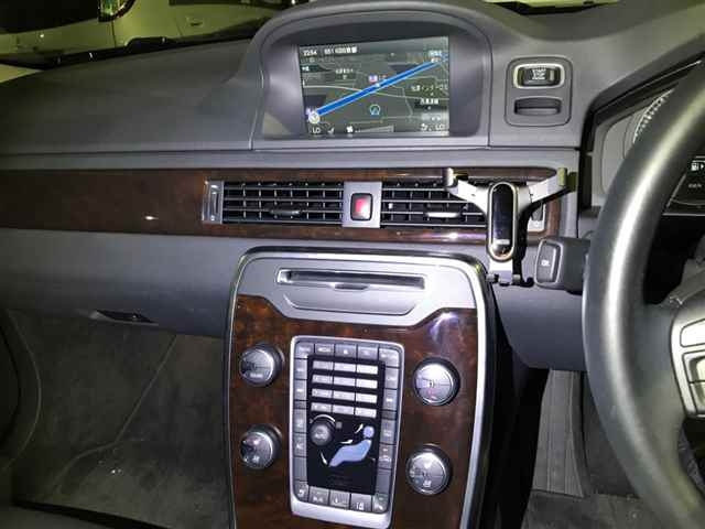 VOLVO V70 2012