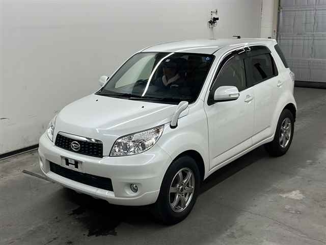 DAIHATSU BEGO 2015