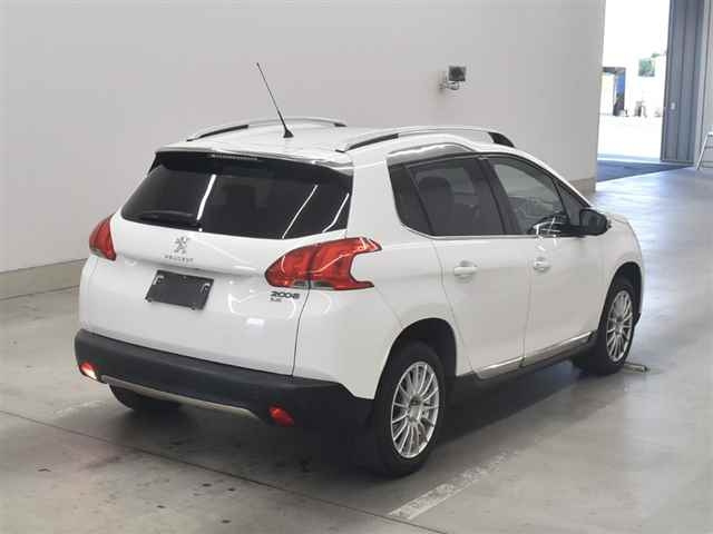 PEUGEOT 2008 2015