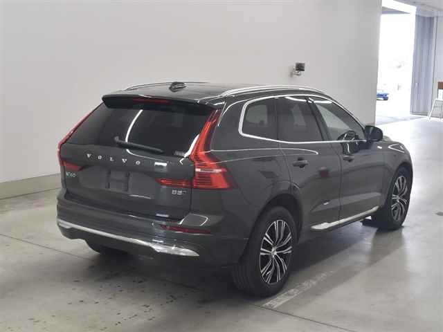VOLVO XC60 2021