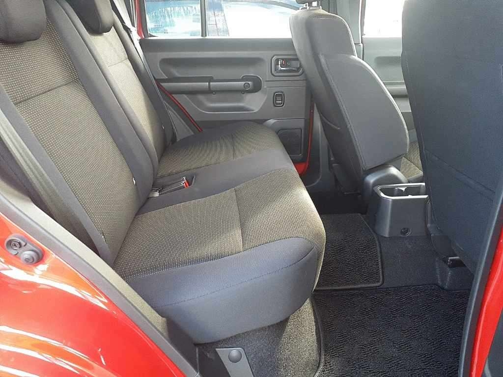 SUZUKI JIMNY NOMADE 2025