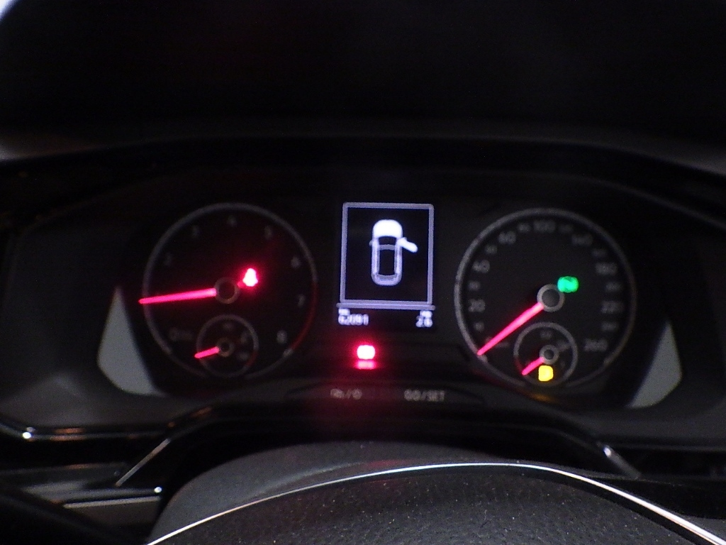 VOLKSWAGEN POLO 2018