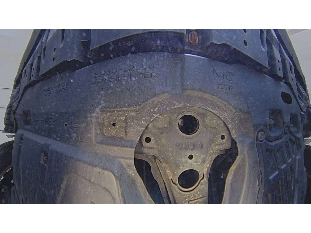 TOYOTA PRIUS ALPHA 2011