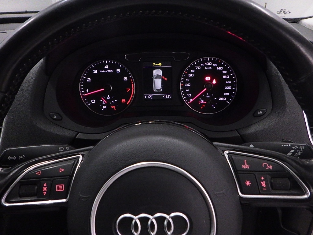 AUDI Q3 2016