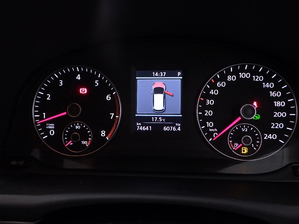 VOLKSWAGEN GOLF TOURAN 2013