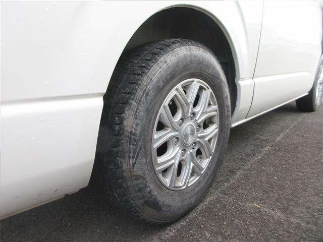 TOYOTA HIACE VAN 2014