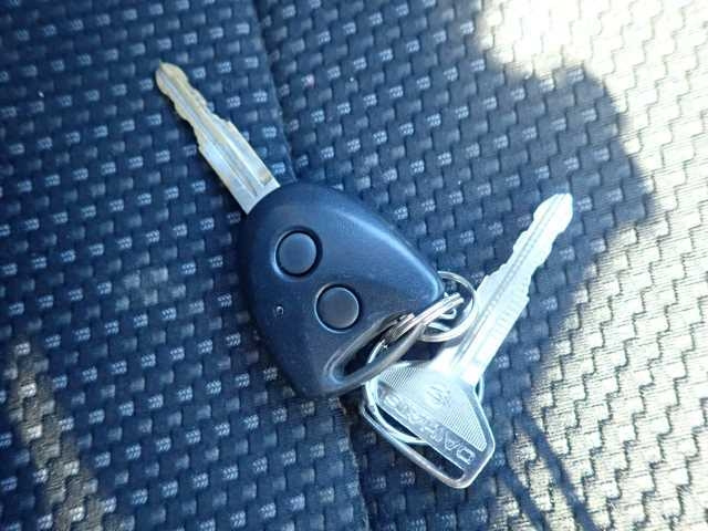 DAIHATSU HIJET VAN 2019