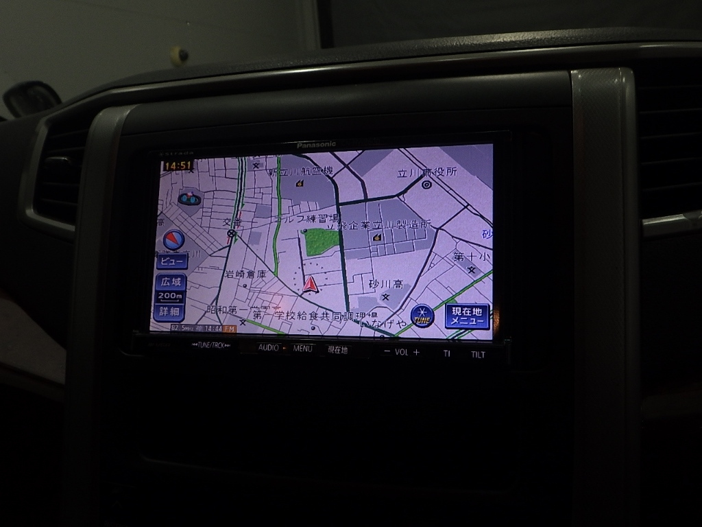 TOYOTA VELLFIRE 2011