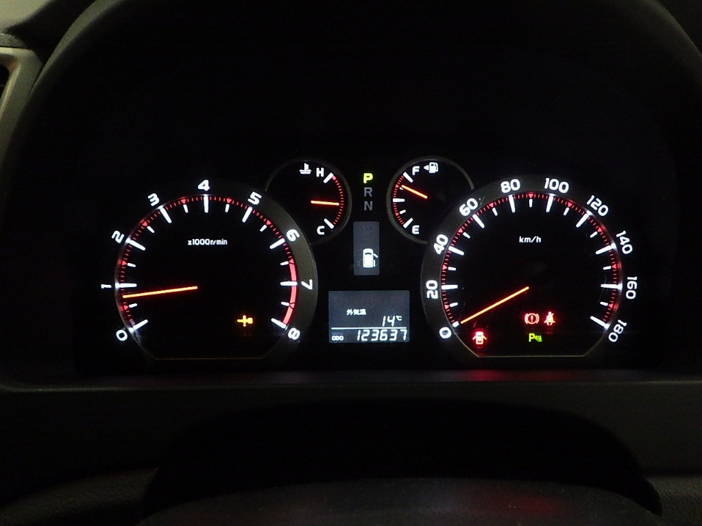 TOYOTA VELLFIRE 2011