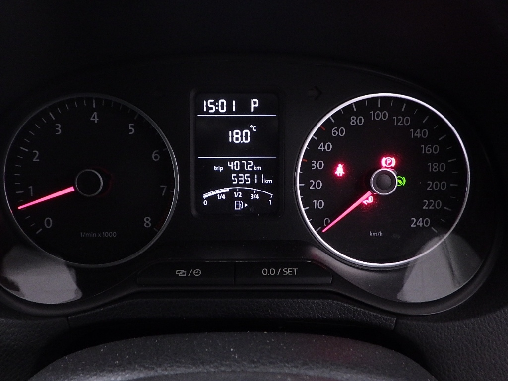 VOLKSWAGEN POLO 2014