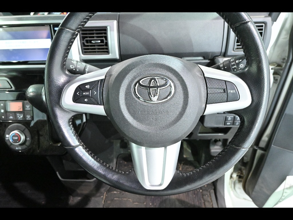 TOYOTA PIXIS MEGA 2019