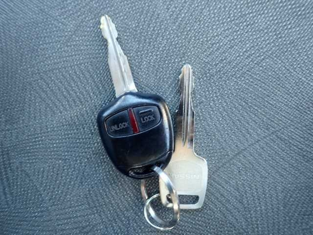 NISSAN CLIPPER VAN 2012