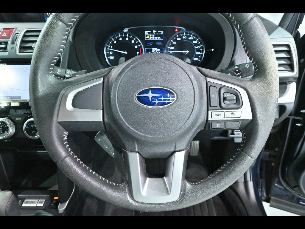 SUBARU FORESTER 2017