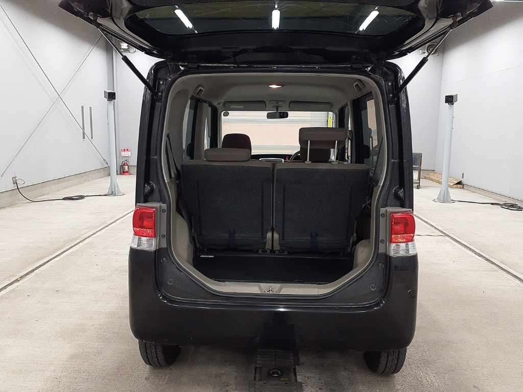 DAIHATSU TANTO 2011