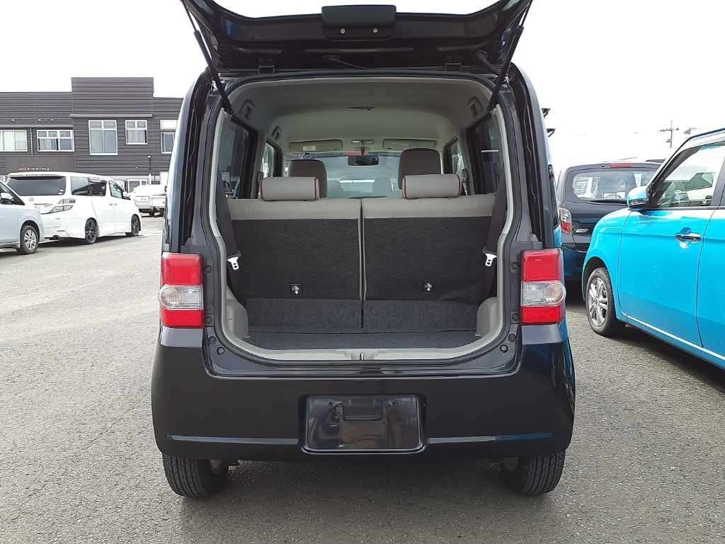 TOYOTA PIXIS SPACE 2012