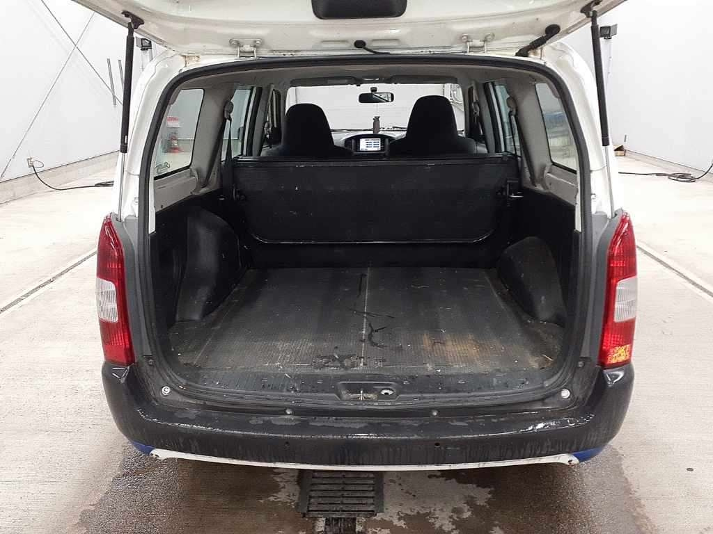 TOYOTA PROBOX 2012