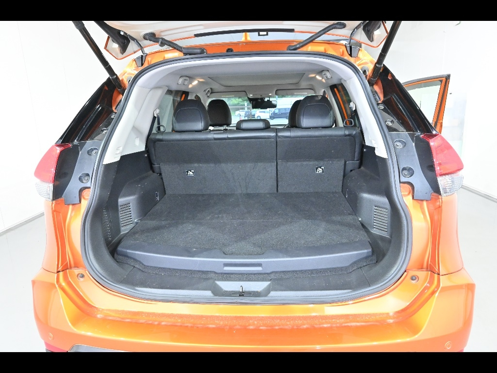 NISSAN X-TRAIL 2017