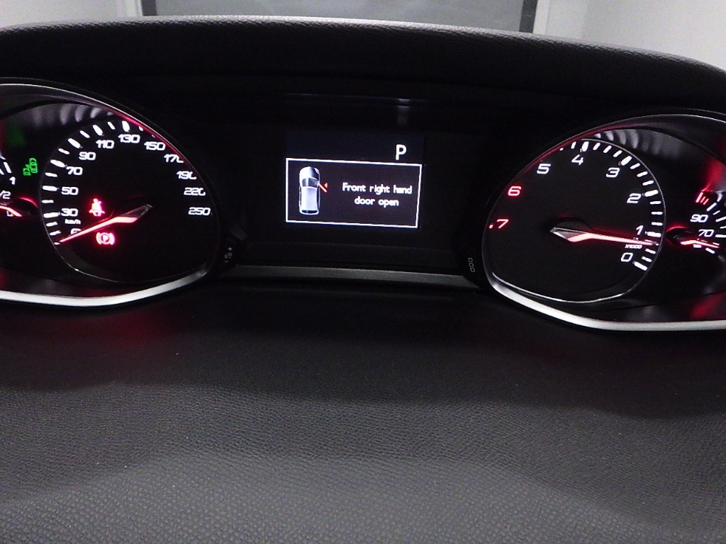PEUGEOT 308 2017