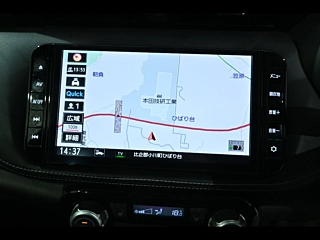 NISSAN KIX 2021