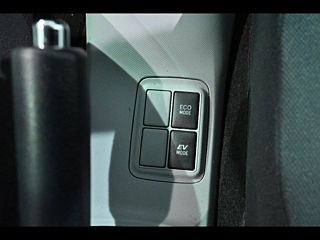 TOYOTA AQUA 2013