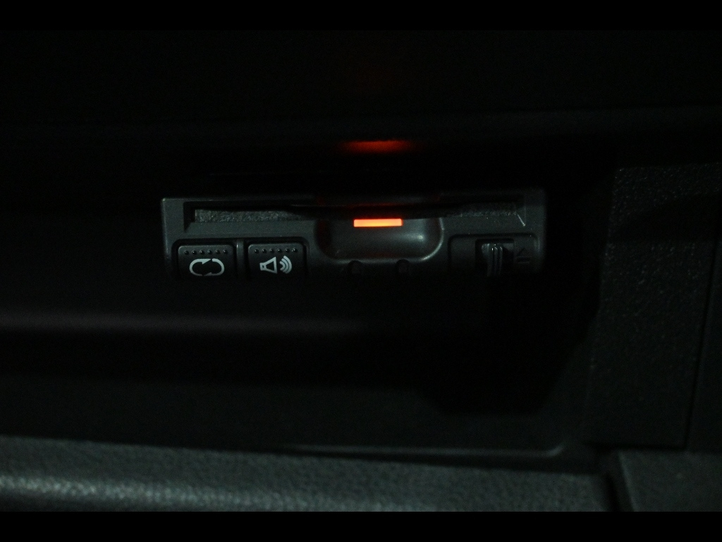 NISSAN MARCH 2016