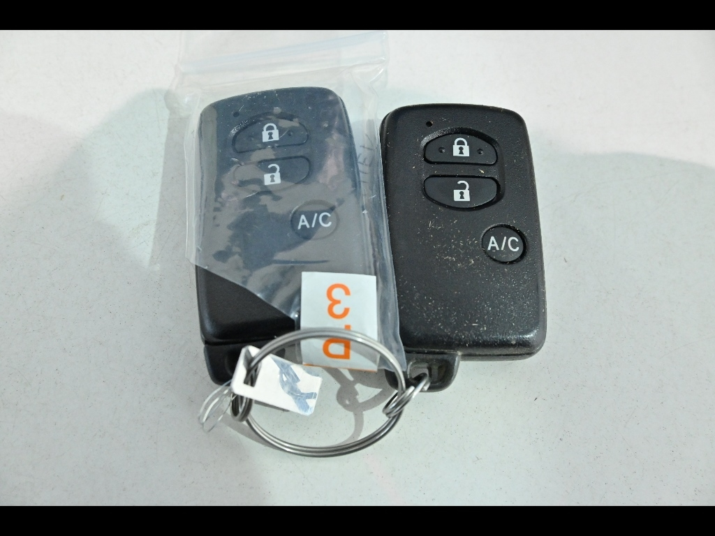 TOYOTA PRIUS PHV 2012