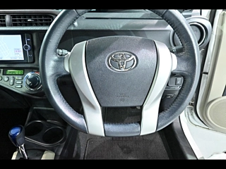 TOYOTA AQUA 2013