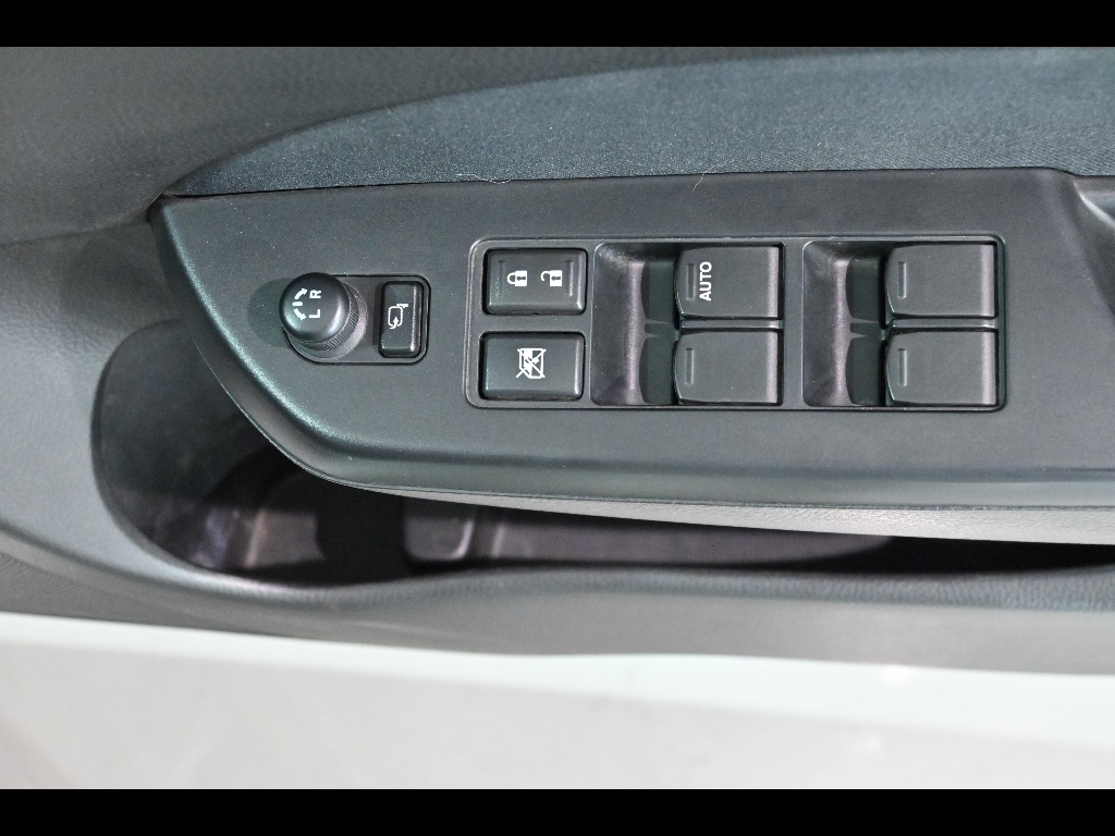 SUZUKI SWIFT 2014