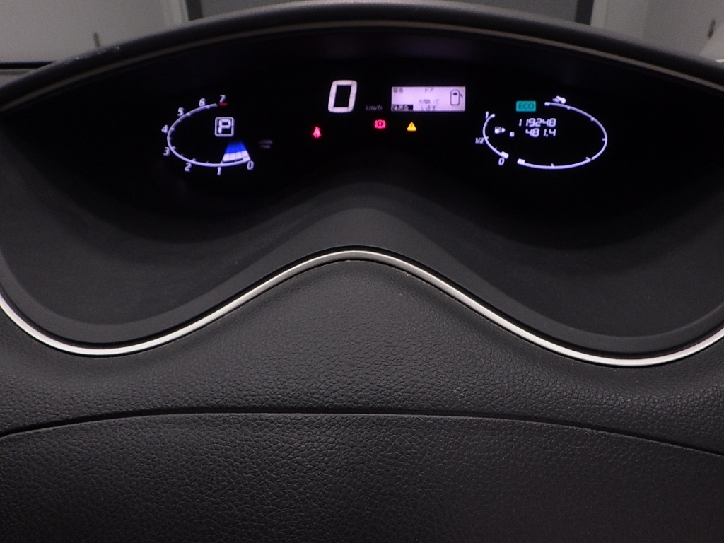 NISSAN SERENA 2013