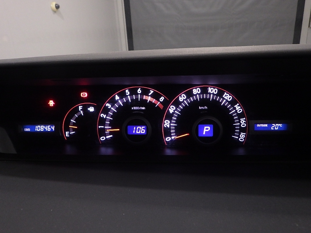 TOYOTA VOXY 2008