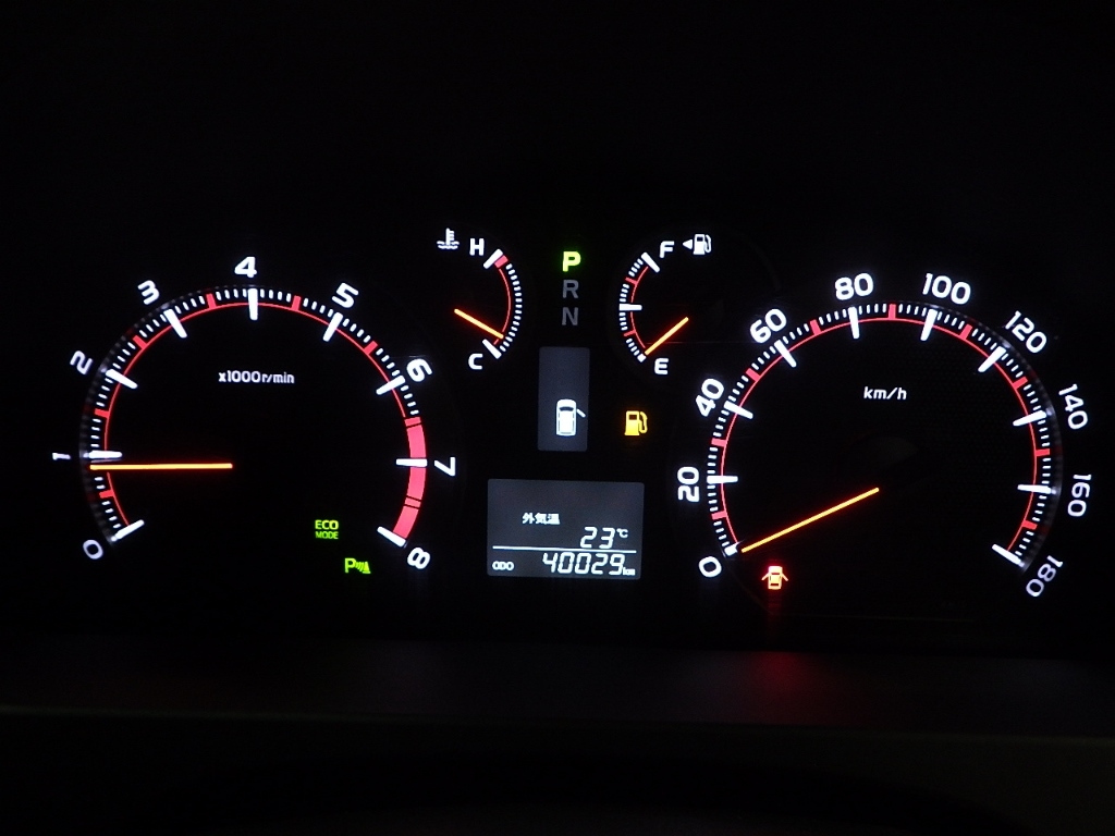 TOYOTA VELLFIRE 2012