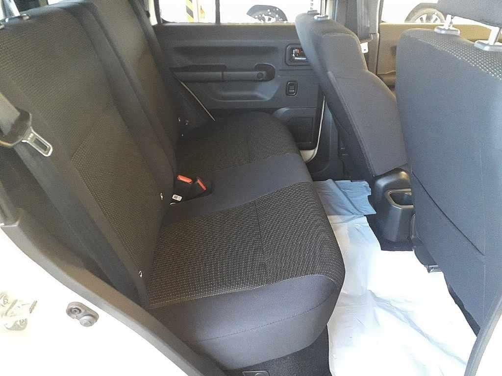SUZUKI JIMNY NOMADE 2025