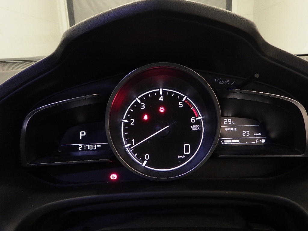 MAZDA AXELA 2016