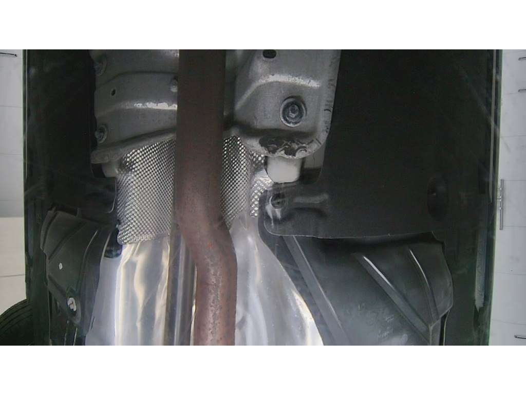 VOLVO V40 2016