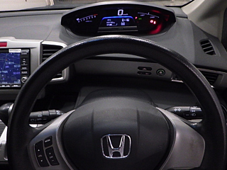 HONDA FREED 2012