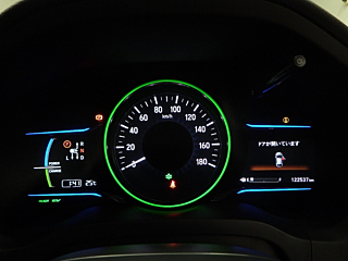HONDA VEZEL 2014