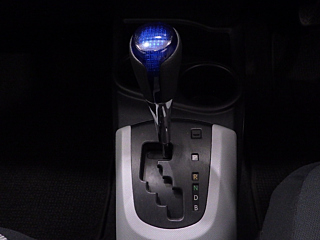 TOYOTA AQUA 2012