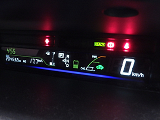 TOYOTA PRIUS ALPHA 2014