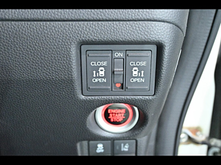 HONDA N BOX 2017