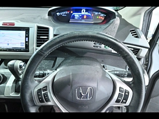 HONDA FREED 2016