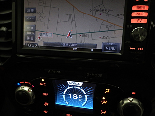 NISSAN JUKE 2012