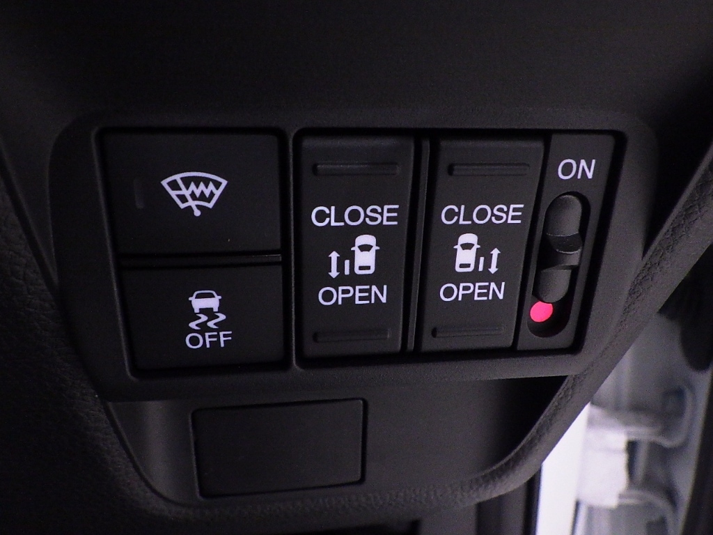 HONDA FREED 2025
