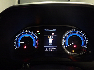 NISSAN ROOX 2020