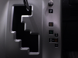 TOYOTA NOAH 2010